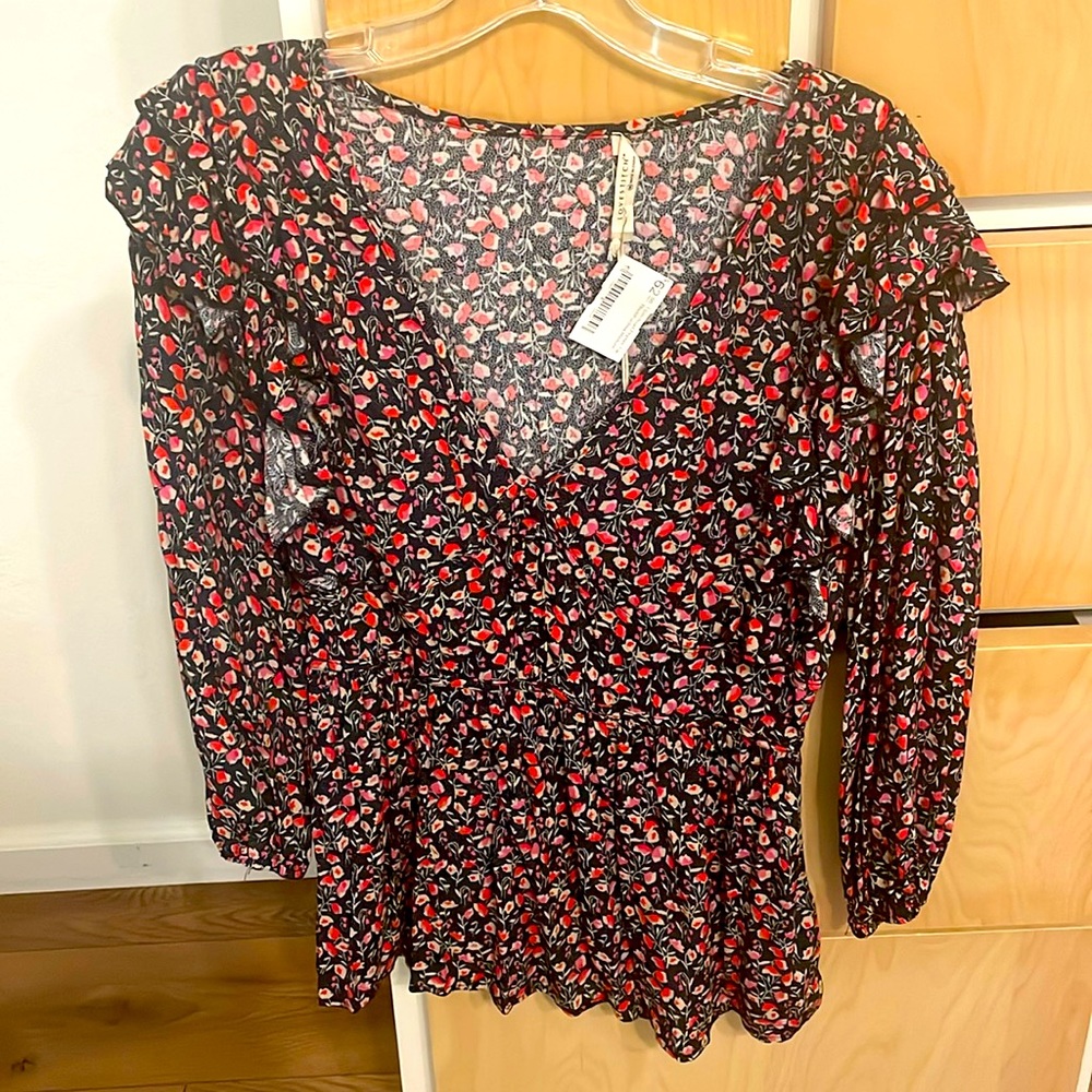 Love Stitch, black and red floral top
